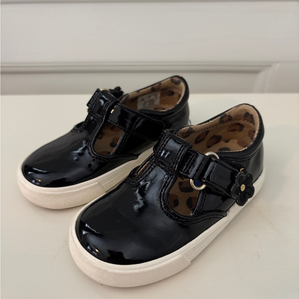 Keds Black Sz5 Patent Leather Kids Sneakers with Floral Accent